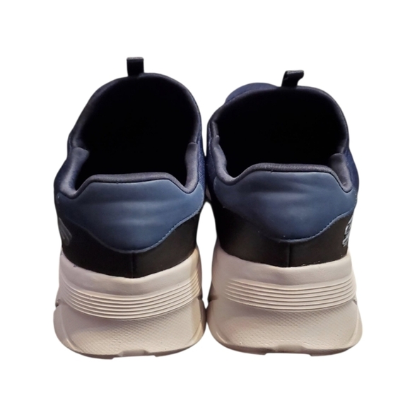 Skechers Men's Relaxed Fit Memory Foam Slip On Walking Athletic Sneakers 12 - Picture 3 of 8